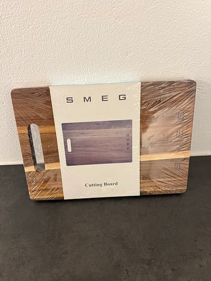 Smeg skärbräda trä brun