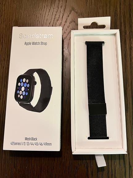 Sandstrøm Apple Watch armband mesh svart