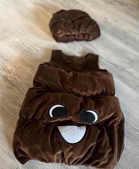 Utklädningskläder bajskorv oanvänd stl 86/92