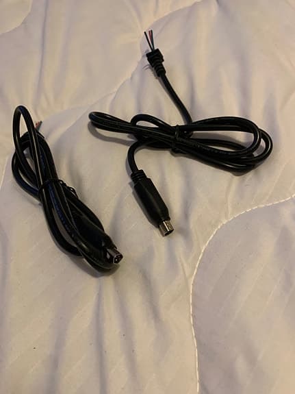 Monark och Crescent elcykel laddare kabel  3 stift kontakt  Ny Oanvänd  2 st