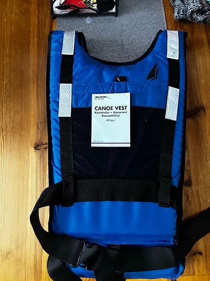 Biltema Canoe Vest kanotväst 40 kg blå