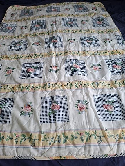 Pläd/ flilt/ babytäcke/ dekoration m.m