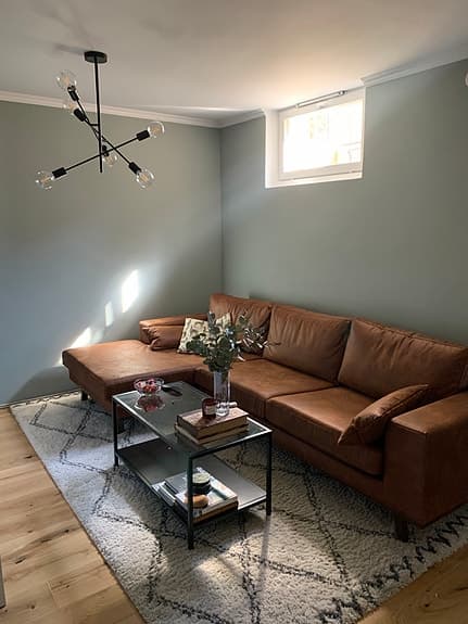 Brun lädersoffa ”Stockholm” med divan
