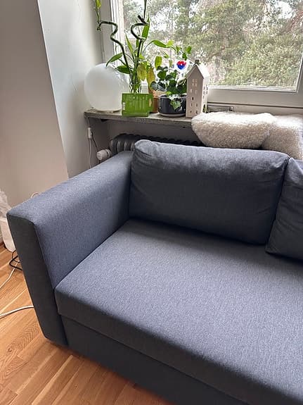 Gratis Hemleverans Mörkgrå SKÖNABÄCK 2-Sits Bäddsoffa från IKEA i nyskick ba