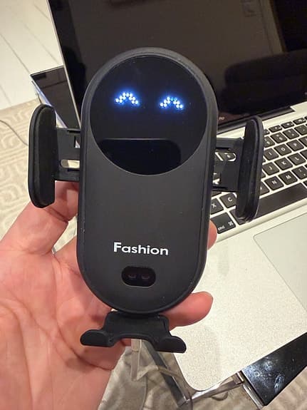 Mobilhållare med trådlös laddning och automatiskt klämma