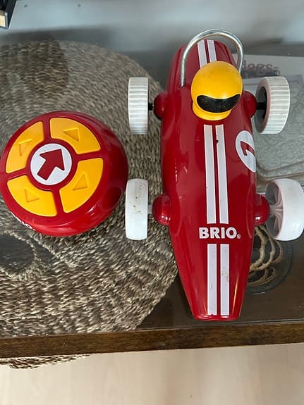 BRIO leksaksbil formelbil röd med fjärrkontroll