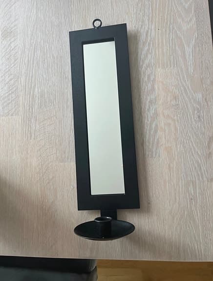 Väggspegel med ljushållare