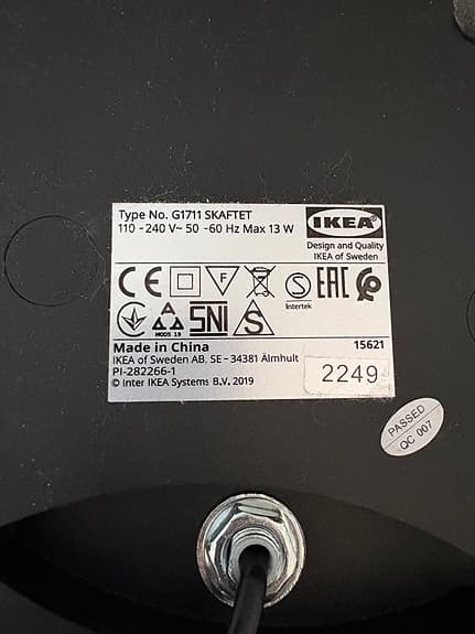 Ikea skaftet golvlampfot i förnicklad metall – mycket fint skick