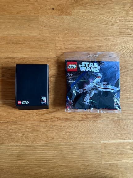 LEGO Star Wars 30654 X-Wing Starfighter och Death Star-mynt