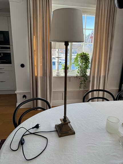 PR home hög lampa