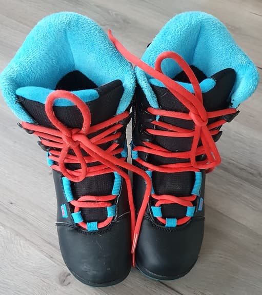 Snowboardskor Head storlek 32/33,5
