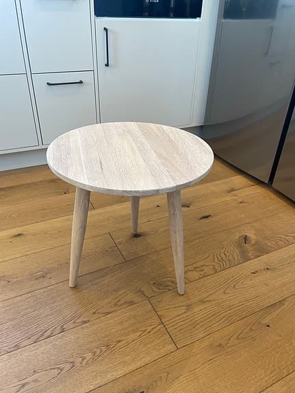 Litet soffbord/sideboard