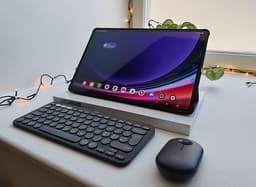 Galaxy Tab S9 Ultra 5G 512GB - ink. 1TB micro-SD och tillbehör.