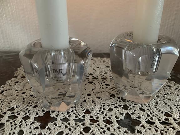 Fasetterade kristall ljusstakar