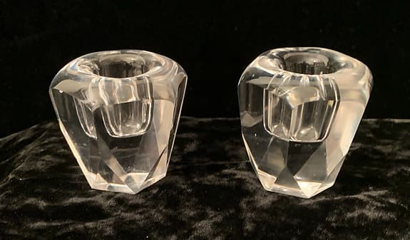 Fasetterade kristall ljusstakar