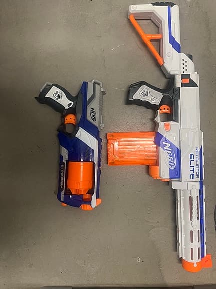Nerf Elite leksaksvapen blå/vit plast