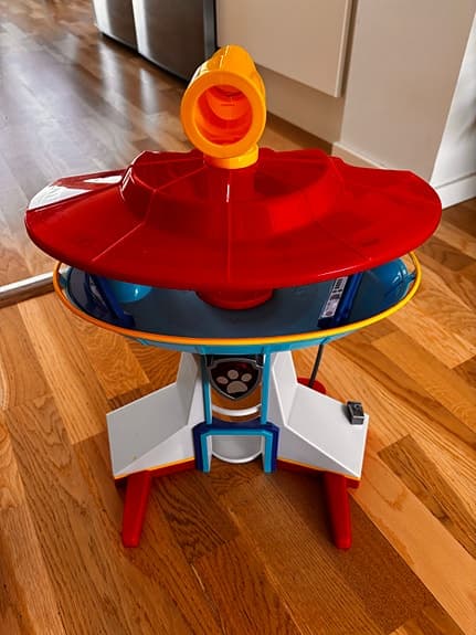 Paw Patrol bilar hundar torn flygplan