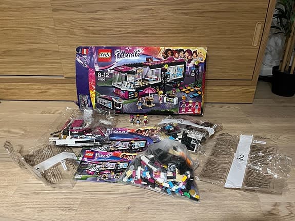 LEGO Friends popstjärnornas turnébuss