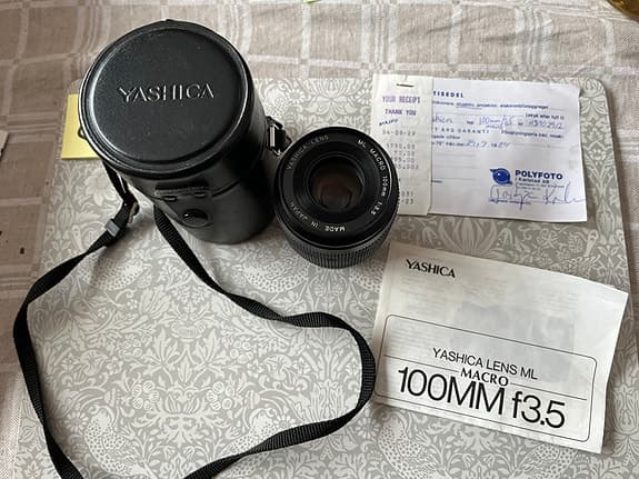 Yashica ML 100mm f/3.5 Macro i C/Y-fattning.