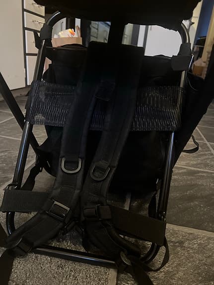 Abu Garcia fiskeryggsäck med stol och rulle STM 3000 grön