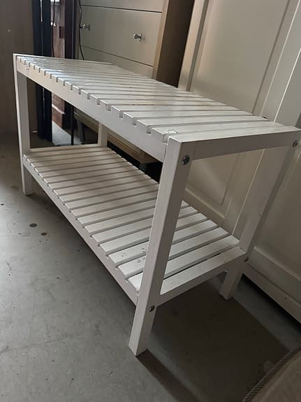 Vit bänk / hylla med två plan – 80 × 35 × 50 cm