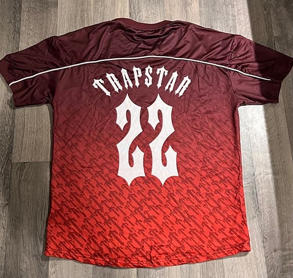 Trapstar fotbollströja röd