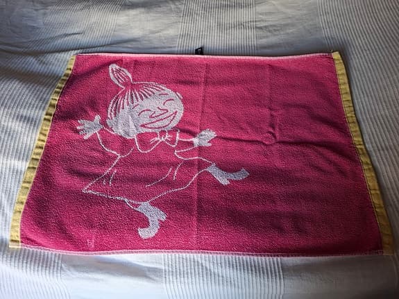 Mumin Lilla My rosa handdukar