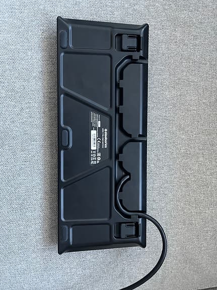 SteelSeries Apex M750 TKL tangentbord bakgrundsbelyst svart
