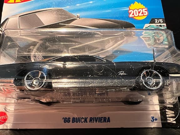 Hot Wheels ’66 Buick Riviera leksaksbil svart