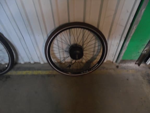 el cykel hjul med motor fälg slag