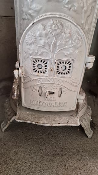 Husqvarna Mikado kamin nr 80 vit i gjutjärn.