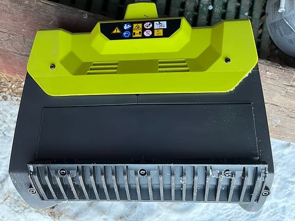 Ryobi 18V snöslunga, modell RY18ST25A