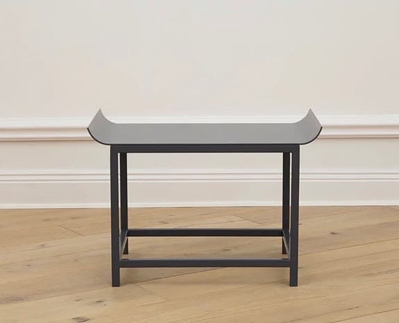 Sidobord Uno, av Marie-louise Sjögren