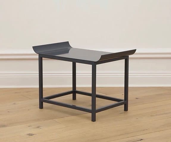 Sidobord Uno, av Marie-louise Sjögren