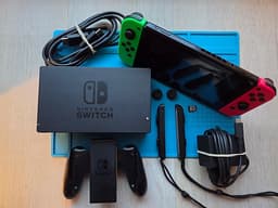 Nintendo Switch konsol + tillbehör