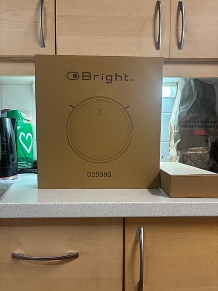 Bright robotdammsugare med självtömning