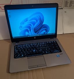 HP EliteBook 14" | i5 | 8GB RAM | 100% Batterihälsa!