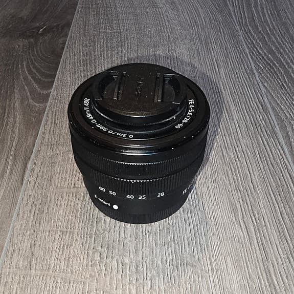 Sony zoomobjektiv 18–55mm svart