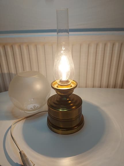 Dansk Vintage Bordslampa – ABO Danmark 442 – Mässing & Frostat Glas