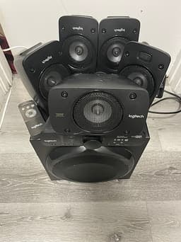 Logitech Z906 – 5.1 – THX – 1000w