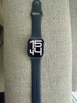 Apple Watch Series 10 46mm Silver  99% batterihälsa  Mycket gott skick