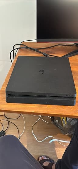 PlayStation 4 (500 GB)