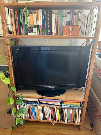 TV Panasonic TX-L32C2EA svart