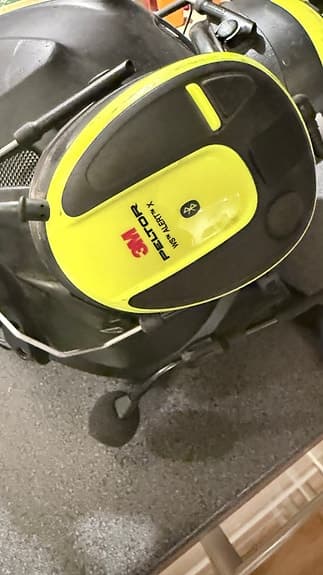 3M Peltor WS Alert X hjälm med hörselskydd bluetooth gul/svart