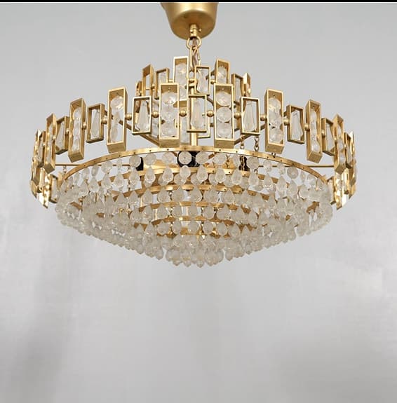 Modern kristallkrona