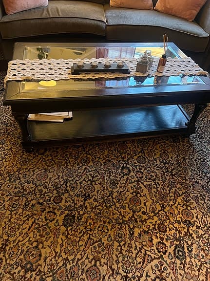 Mio soffbord med glasbordsskiva svart