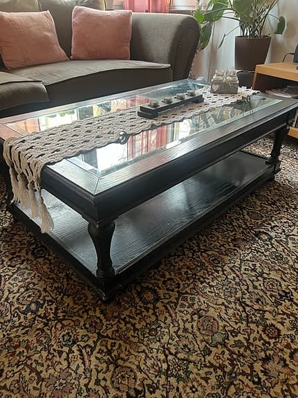 Mio soffbord med glasbordsskiva svart