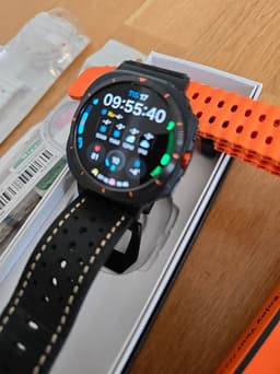 Samsung Galaxy watch ultra med många armband