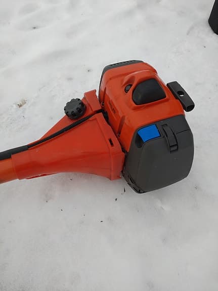Husqvarna röjsåg orange