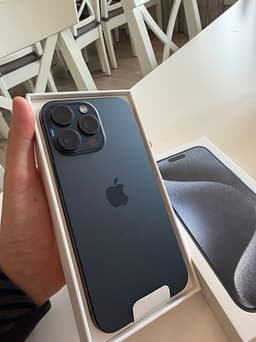 iPhone 15 Pro Max  256 GB nytt skick